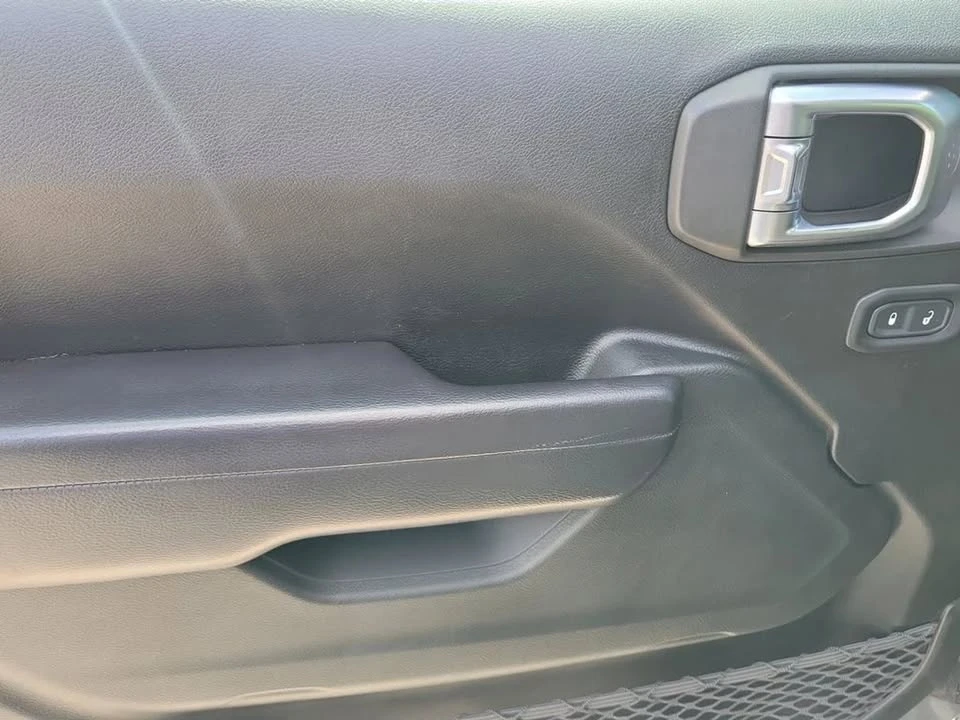2020 Jeep JL Wrangler - Image 16 of 20