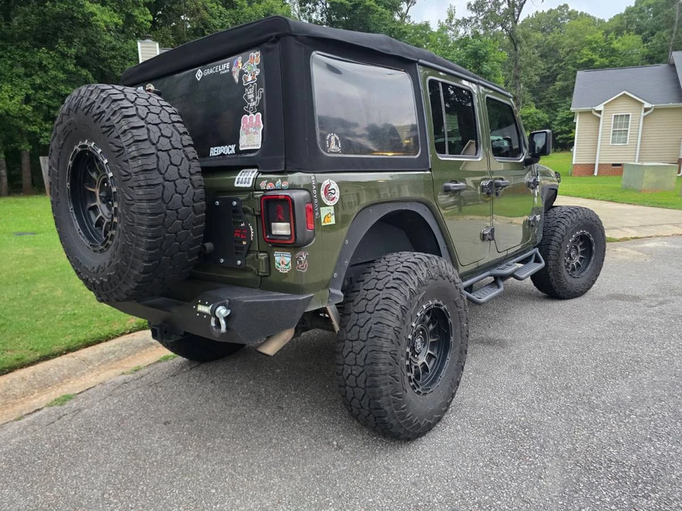 2020 Jeep JL Wrangler - Image 3 of 12