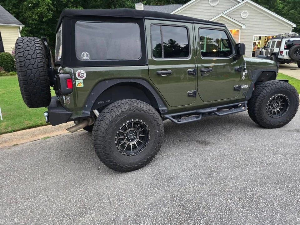 2020 Jeep JL Wrangler - Image 5 of 12