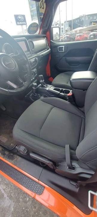 2020 Jeep JL Wrangler - Image 4 of 6