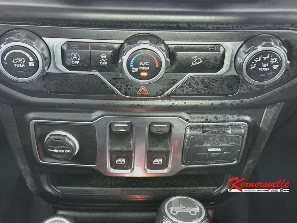 2020 Jeep JL Wrangler - Image 18 of 24