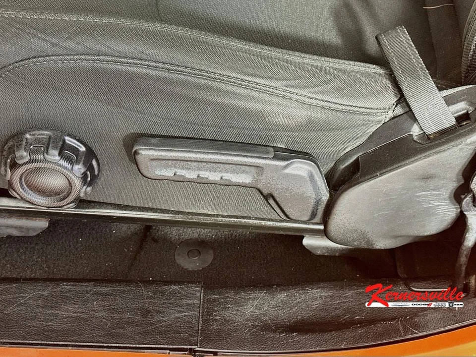 2020 Jeep JL Wrangler - Image 21 of 24