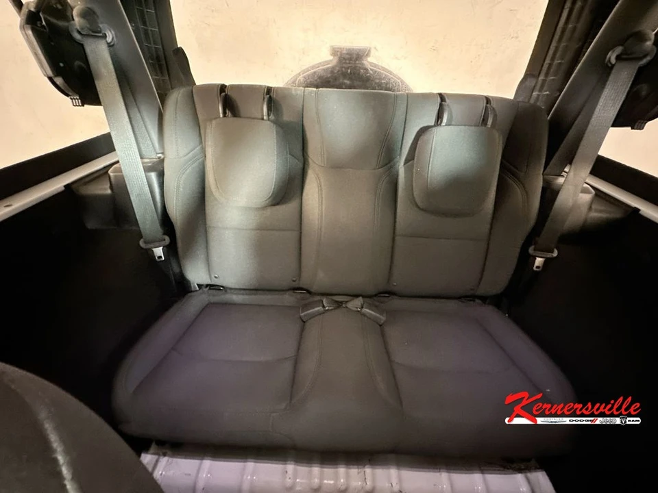 2020 Jeep JL Wrangler - Image 13 of 24