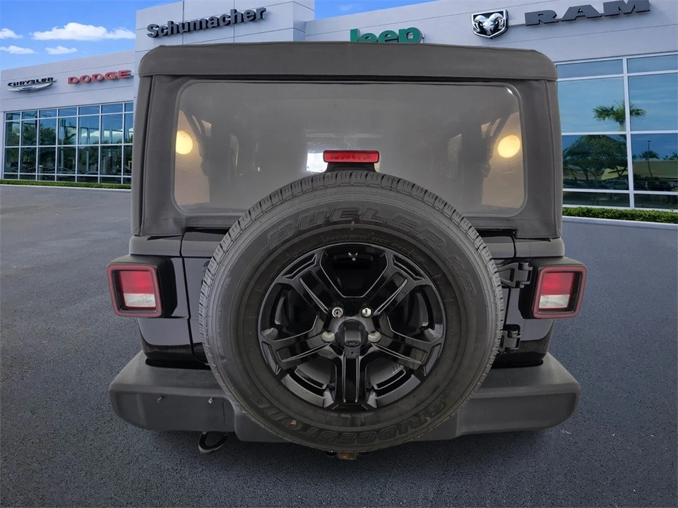 2020 Jeep JL Wrangler - Image 4 of 12