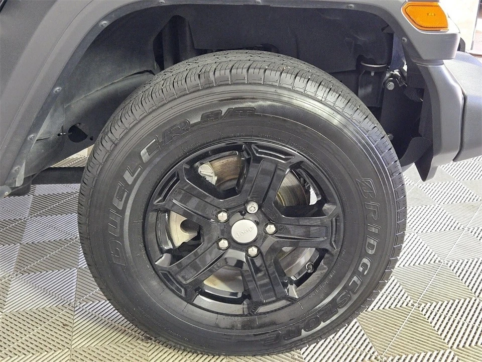 2020 Jeep JL Wrangler - Image 14 of 21