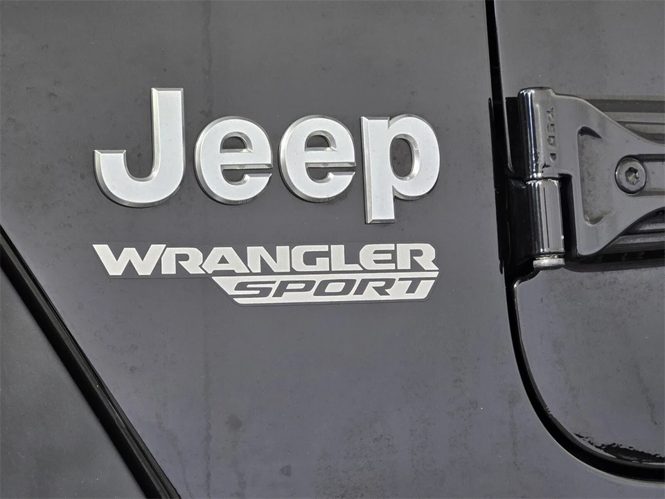 2020 Jeep JL Wrangler - Image 6 of 12