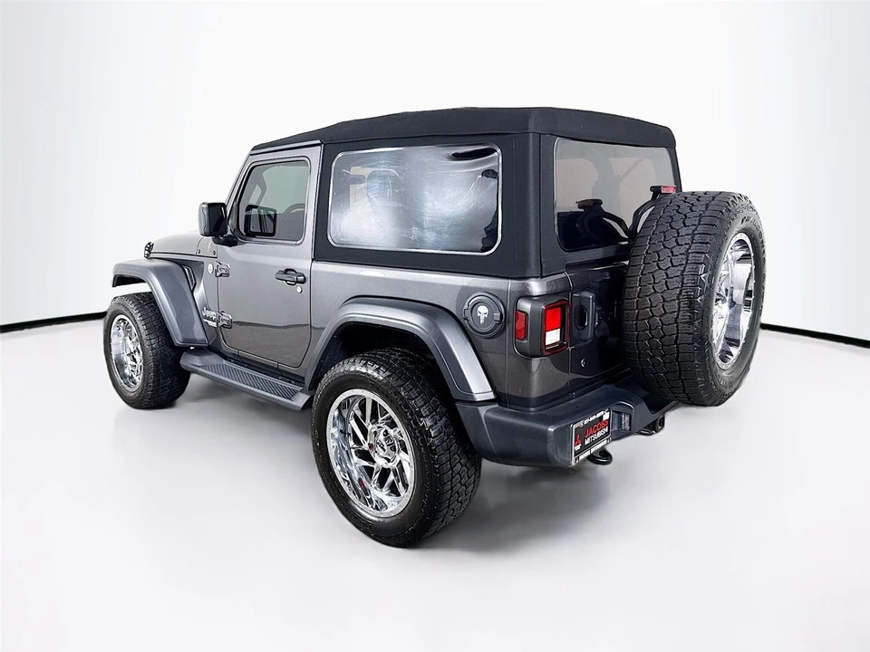 2020 Jeep JL Wrangler - Image 5 of 21
