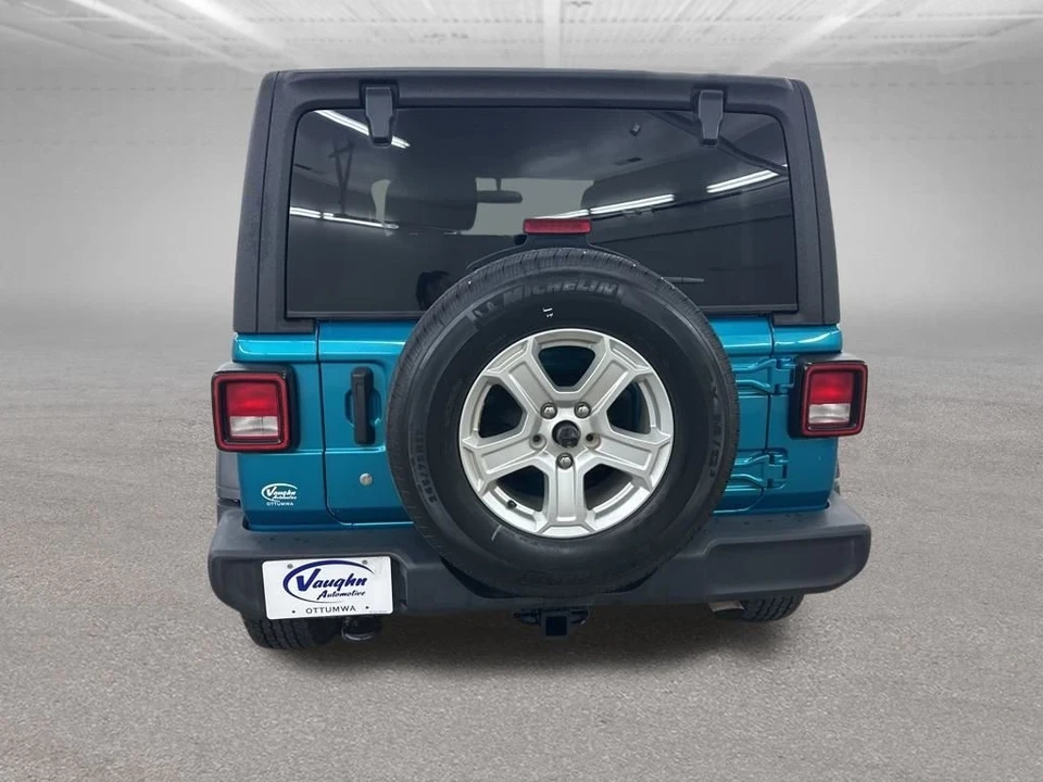 2020 Jeep JL Wrangler - Image 11 of 12