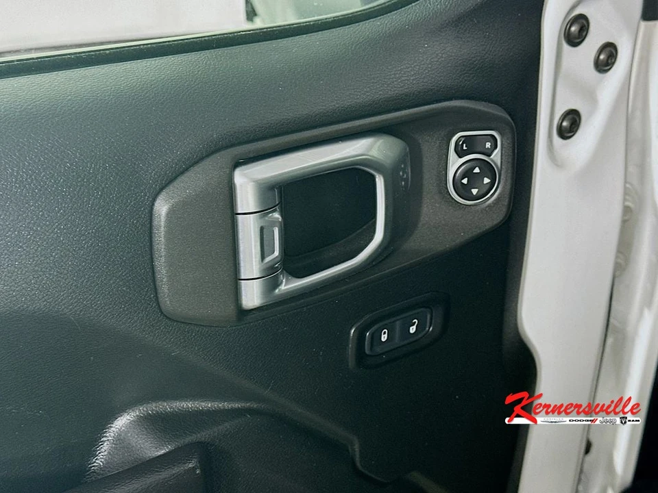 2020 Jeep JL Wrangler - Image 23 of 24