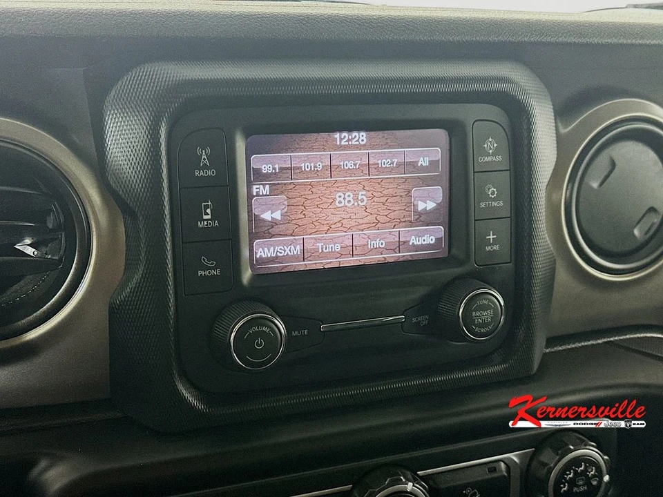 2020 Jeep JL Wrangler - Image 17 of 21