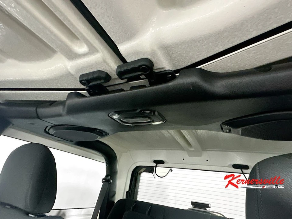 2020 Jeep JL Wrangler - Image 20 of 21