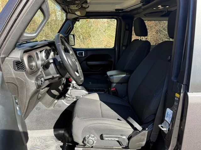 2020 Jeep JL Wrangler - Image 11 of 12