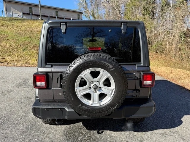 2020 Jeep JL Wrangler - Image 7 of 12