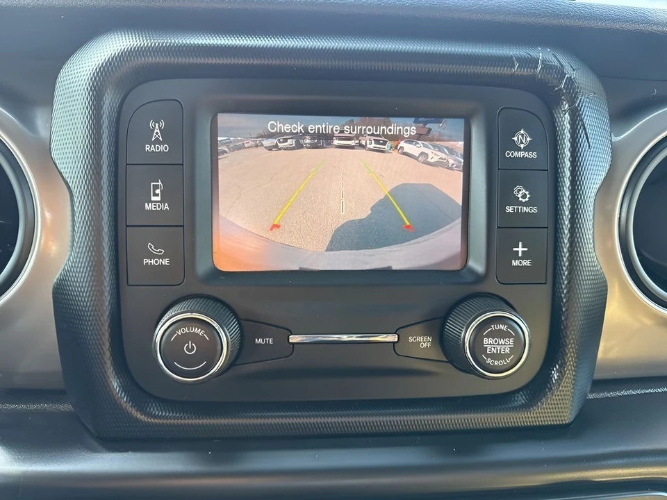 2020 Jeep JL Wrangler - Image 16 of 21