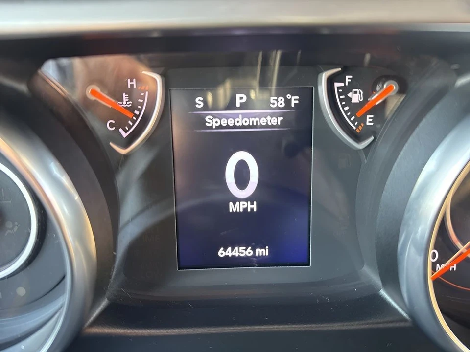 2020 Jeep JL Wrangler - Image 20 of 21