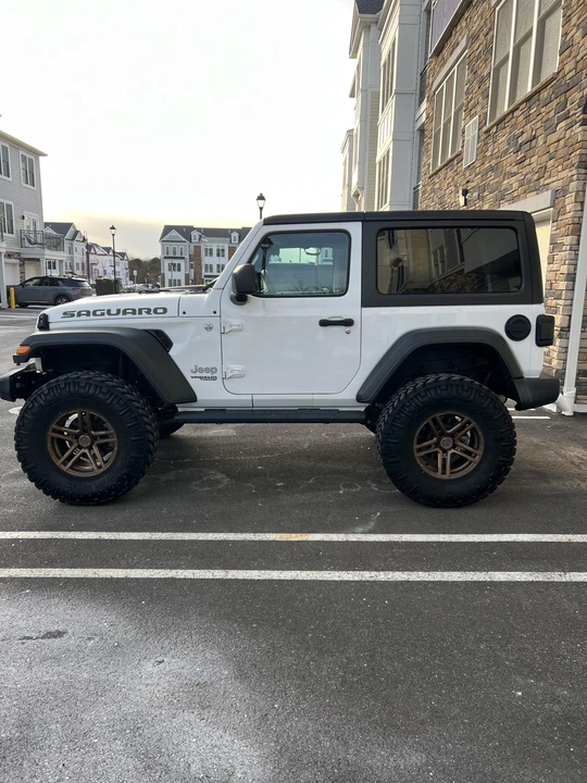2020 Jeep JL Wrangler - Image 6 of 31
