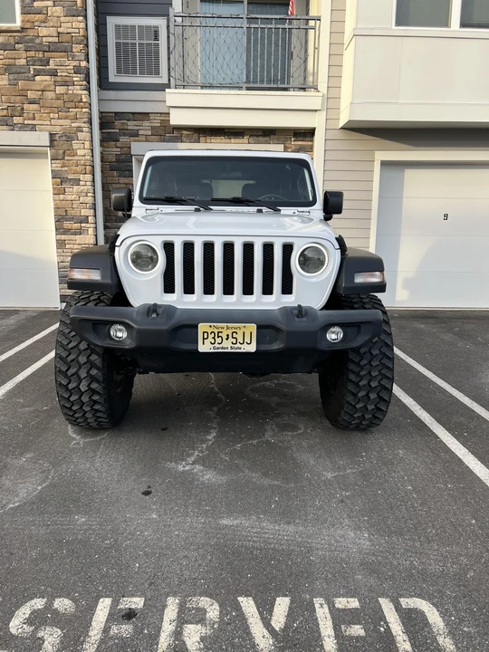 2020 Jeep JL Wrangler - Image 4 of 31
