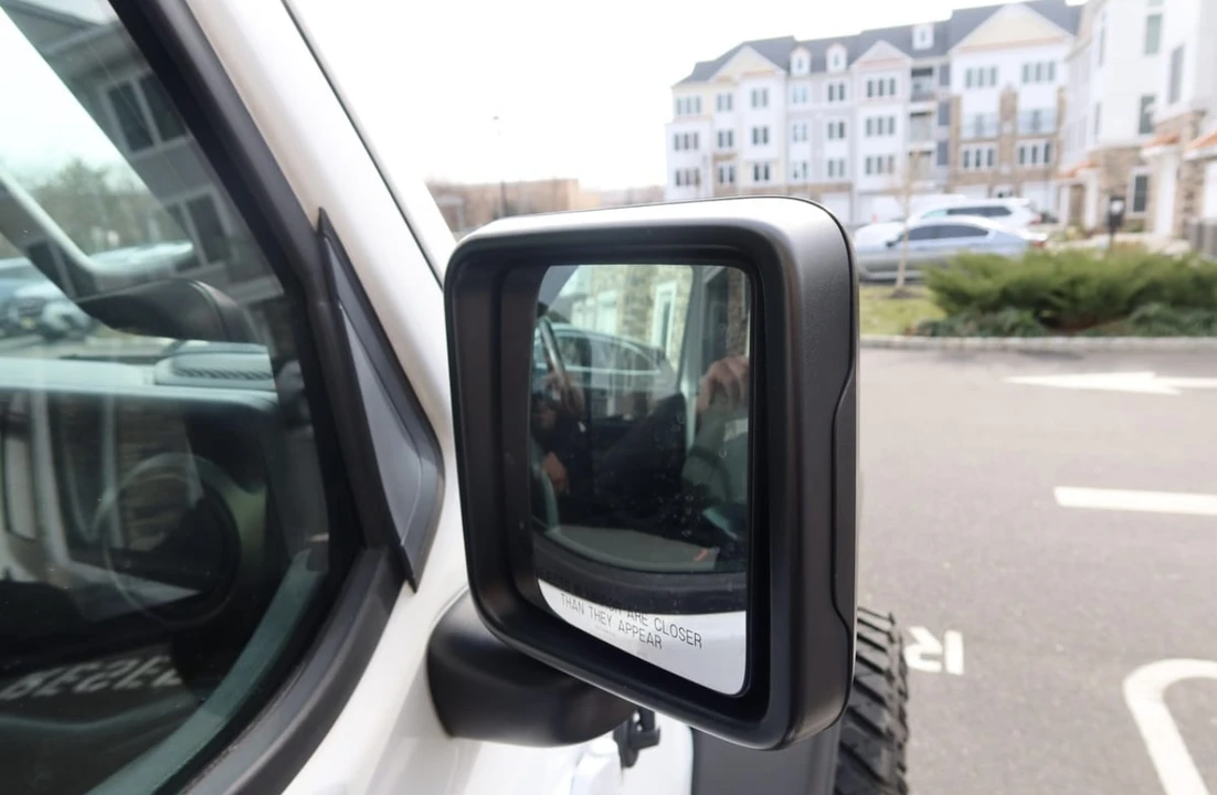 2020 Jeep JL Wrangler - Image 16 of 31