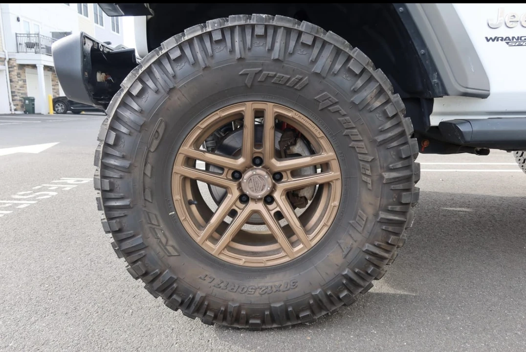 2020 Jeep JL Wrangler - Image 22 of 31