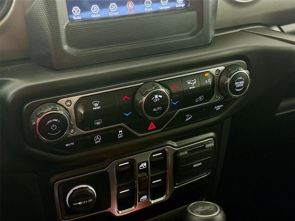 2020 Jeep JL Wrangler - Image 15 of 21