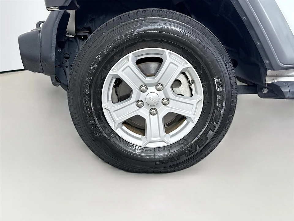2020 Jeep JL Wrangler - Image 12 of 13