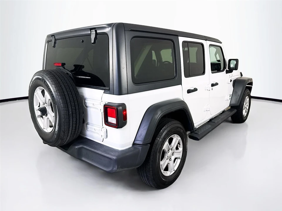 2020 Jeep JL Wrangler - Image 7 of 21