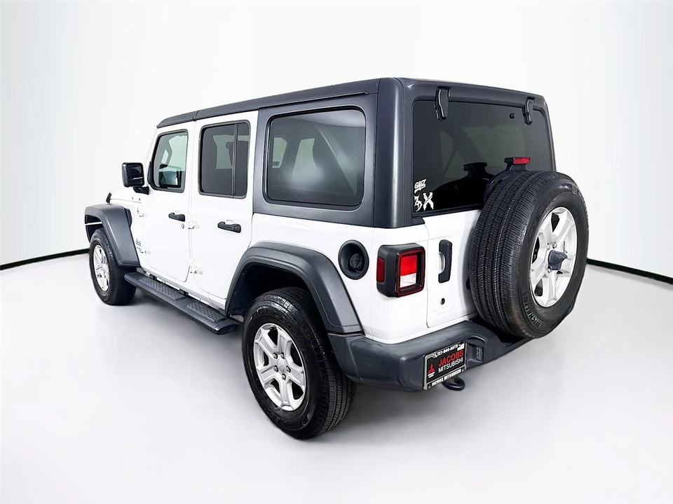 2020 Jeep JL Wrangler - Image 5 of 13