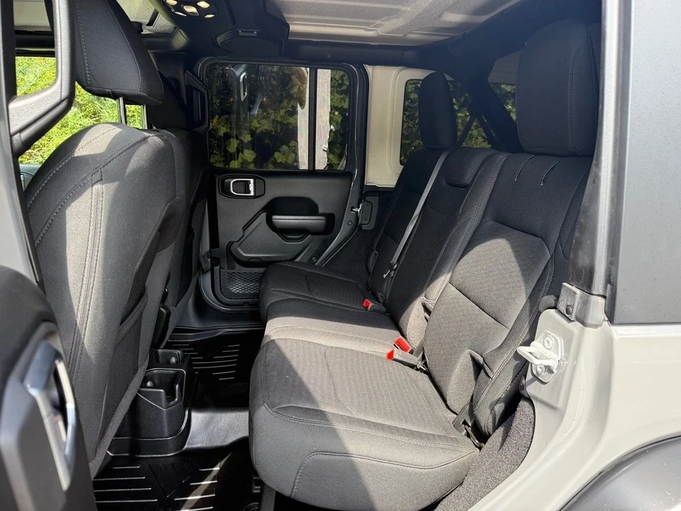 2020 Jeep JL Wrangler - Image 16 of 21