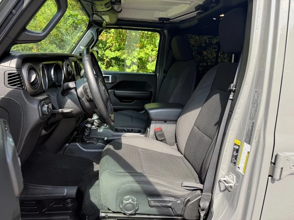 2020 Jeep JL Wrangler - Image 13 of 21