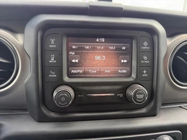2020 Jeep JL Wrangler - Image 20 of 26