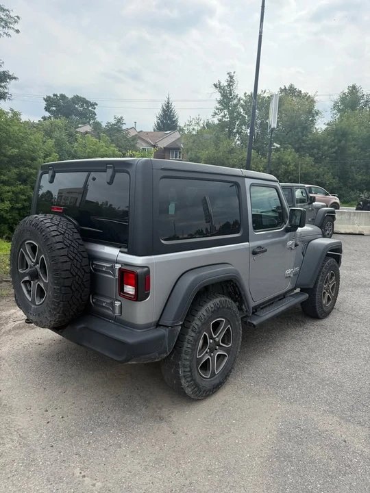 2020 Jeep JL Wrangler - Image 3 of 5