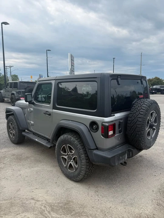 2020 Jeep JL Wrangler - Image 4 of 5