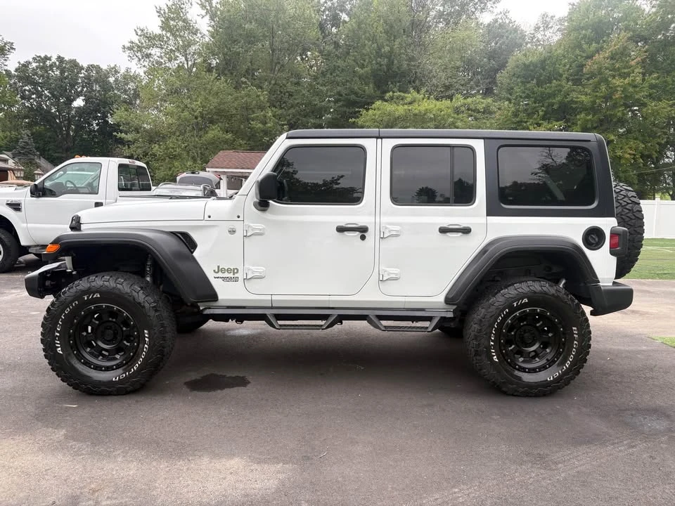 2020 Jeep JL Wrangler - Image 6 of 20