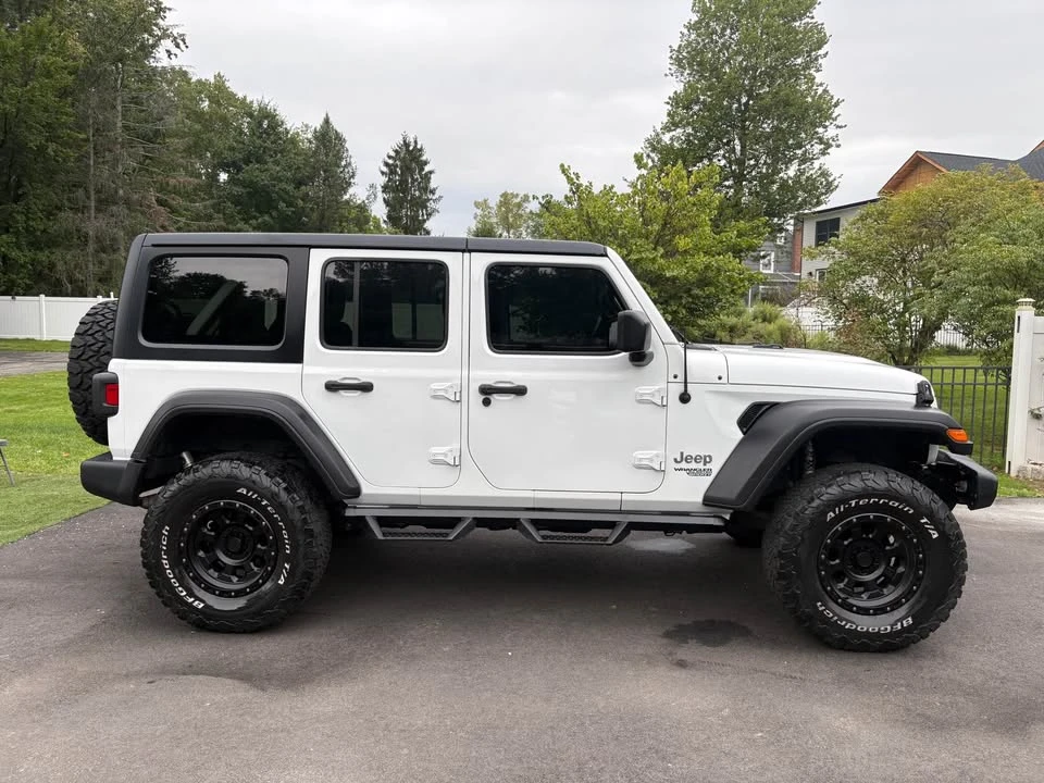 2020 Jeep JL Wrangler - Image 4 of 20
