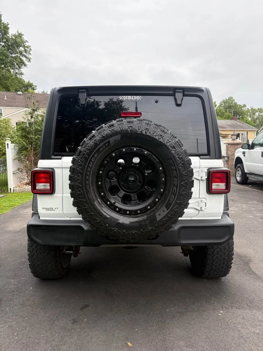 2020 Jeep JL Wrangler - Image 5 of 20