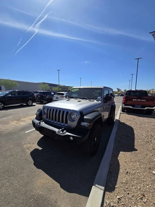 2020 Jeep JL Wrangler - Image 3 of 5
