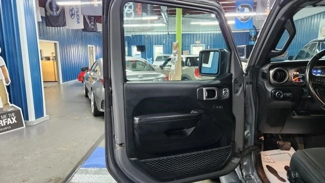 2020 Jeep JL Wrangler - Image 5 of 12