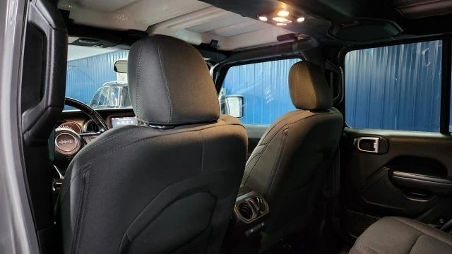 2020 Jeep JL Wrangler - Image 15 of 21