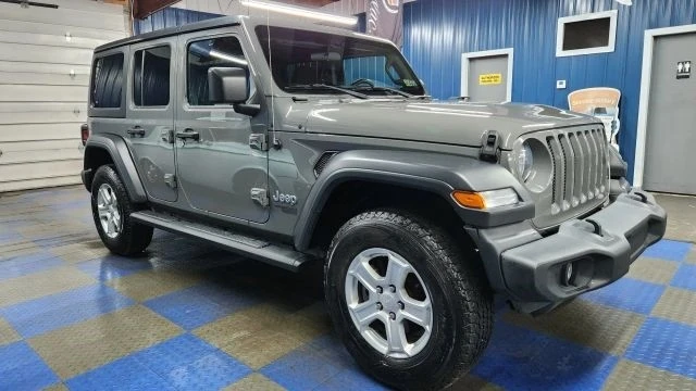 2020 Jeep JL Wrangler - Image 2 of 12
