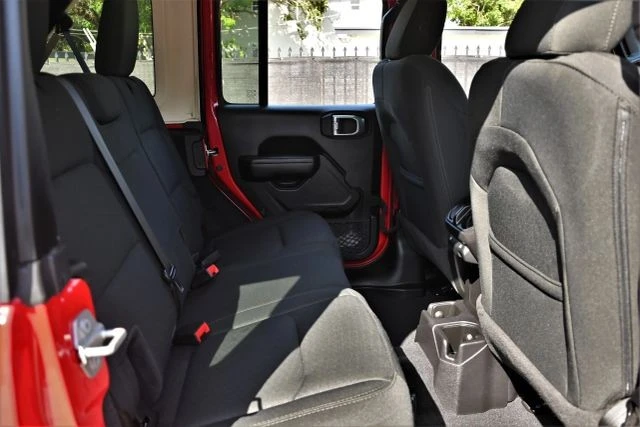 2020 Jeep JL Wrangler - Image 16 of 18