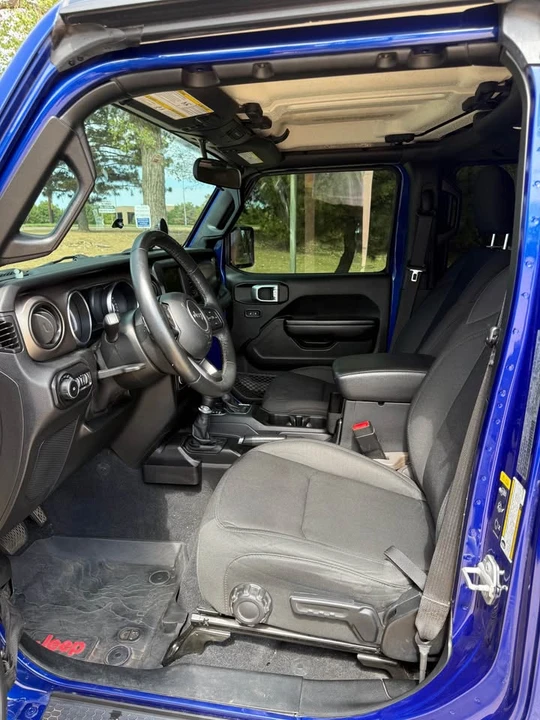 2020 Jeep JL Wrangler - Image 11 of 18