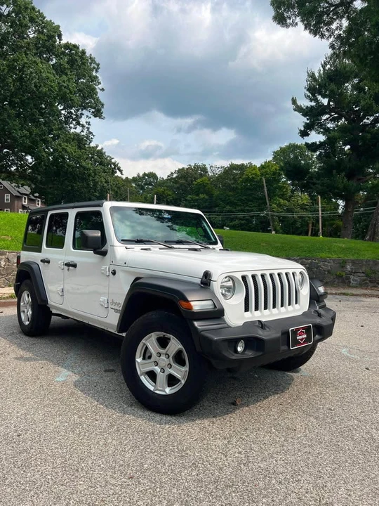 2020 Jeep JL Wrangler - Image 3 of 11
