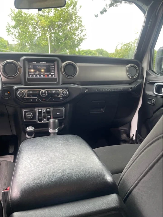 2020 Jeep JL Wrangler - Image 11 of 11