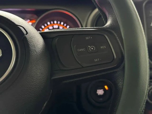 2020 Jeep JL Wrangler - Image 20 of 31