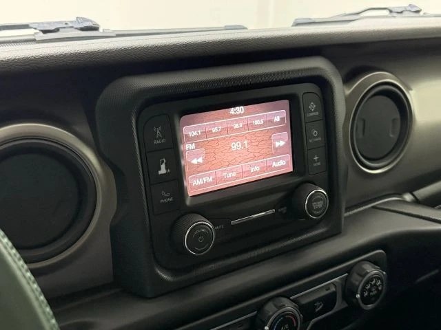 2020 Jeep - Image 22 of 31