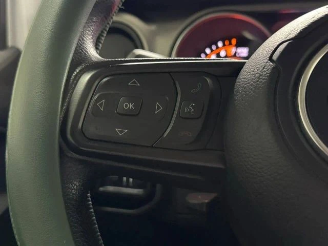 2020 Jeep JL Wrangler - Image 19 of 31