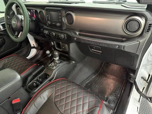 2020 Jeep JL Wrangler - Image 10 of 31