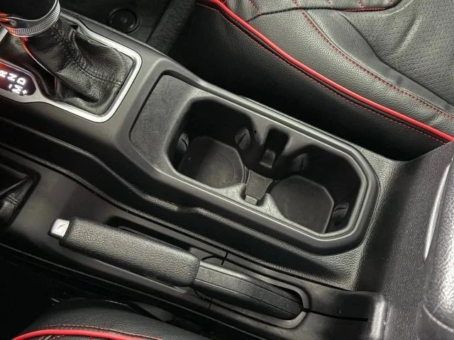 2020 Jeep JL Wrangler - Image 24 of 31