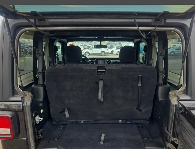 2020 Jeep JL Wrangler - Image 13 of 14