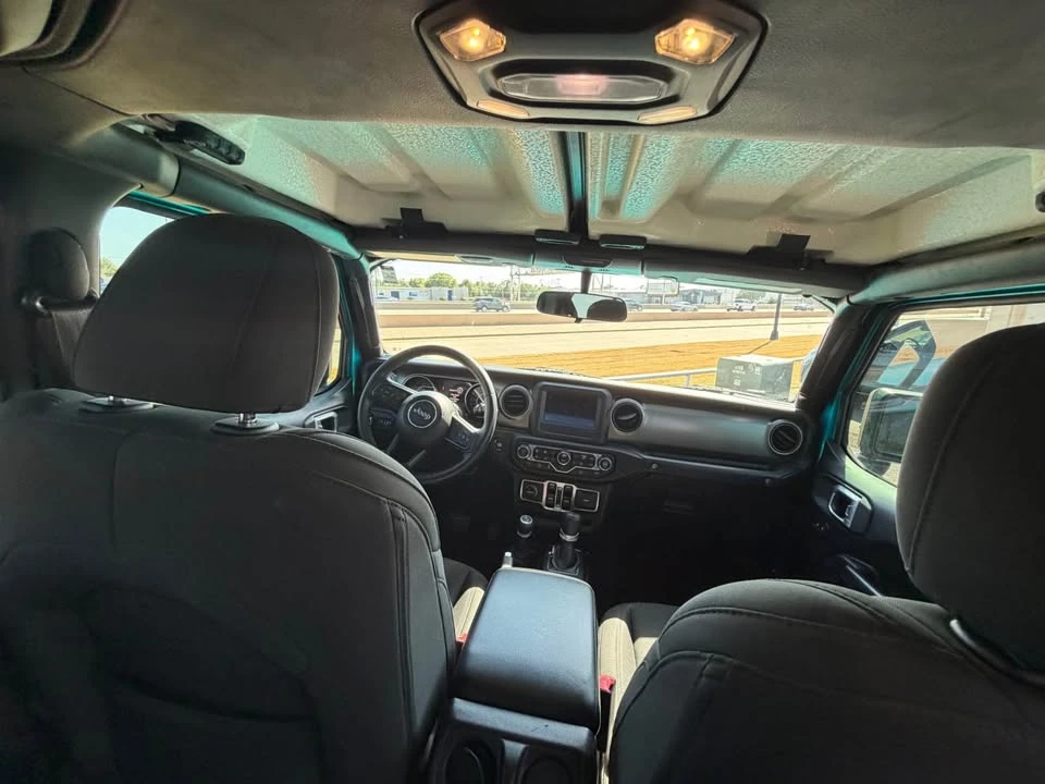 2020 Jeep JL Wrangler - Image 18 of 19